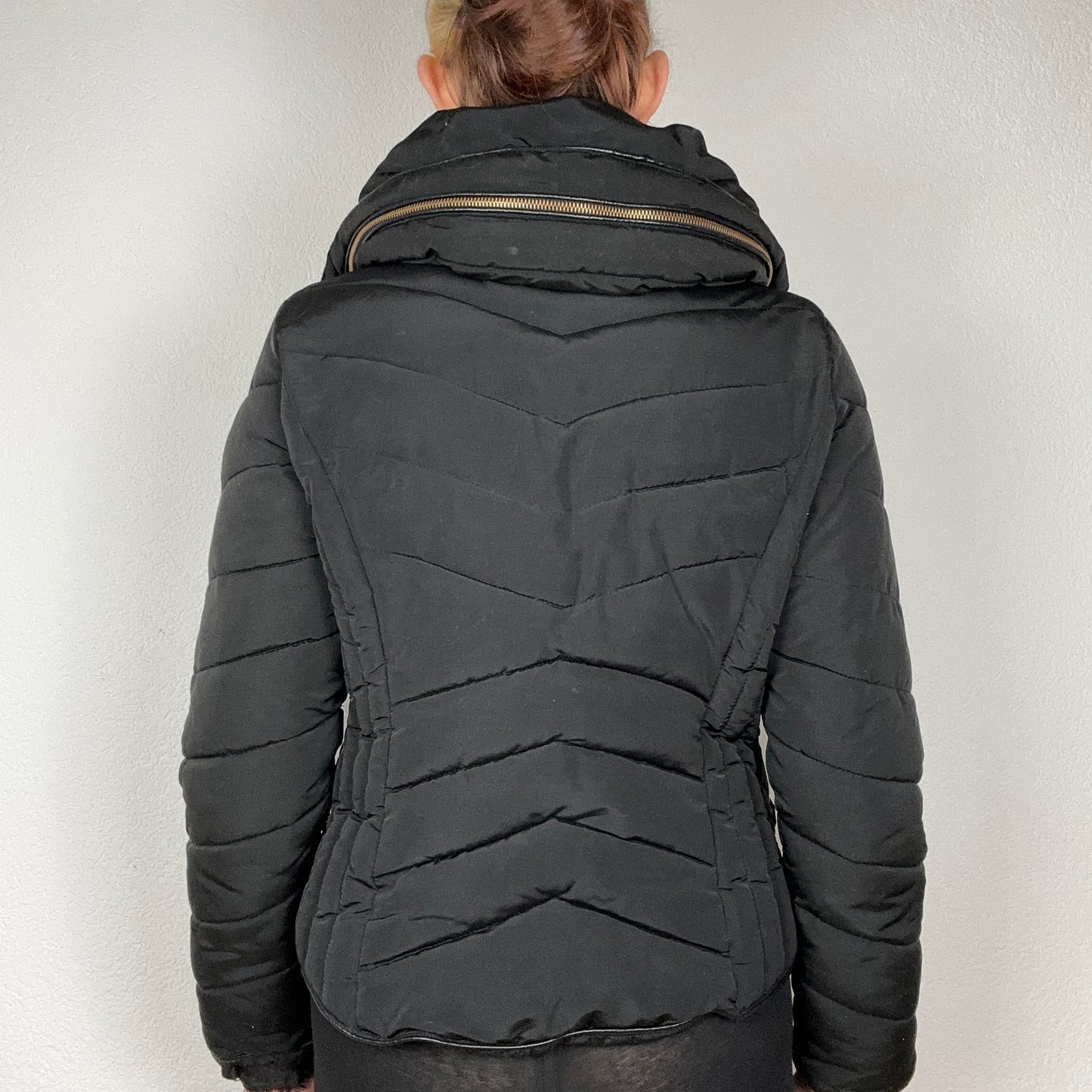 Schwarze Pufferjacke | Bern