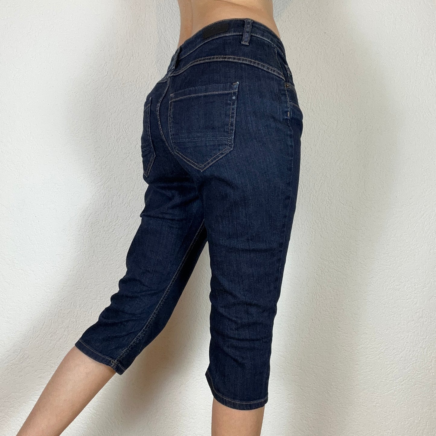 Y2K Dark Blue Capri Jeans