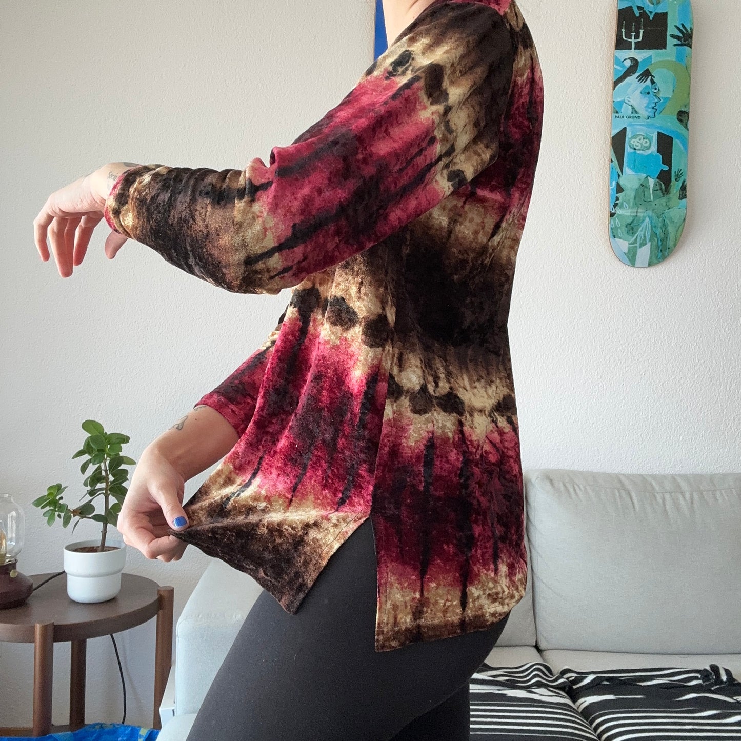 Red, Beige, Brown Longesleeve | Bern