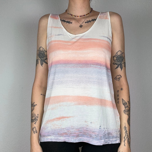 White top with pink, purple and blue colors | Bern