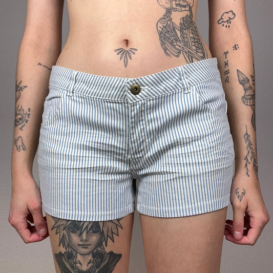 White shorts with blue stripes | Bern