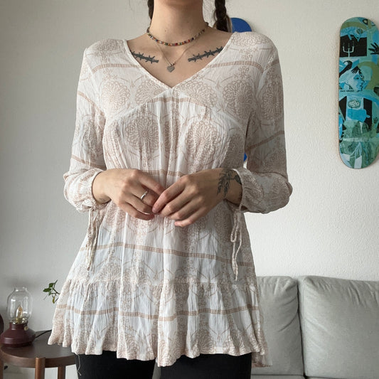 White and Beige Longsleeve | Bern