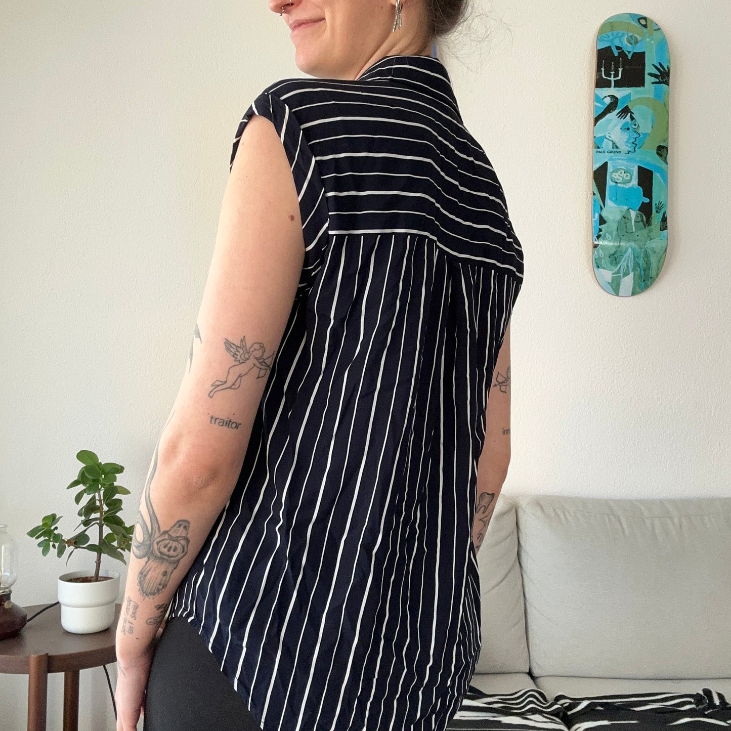 Black Top with White stripes | Bern