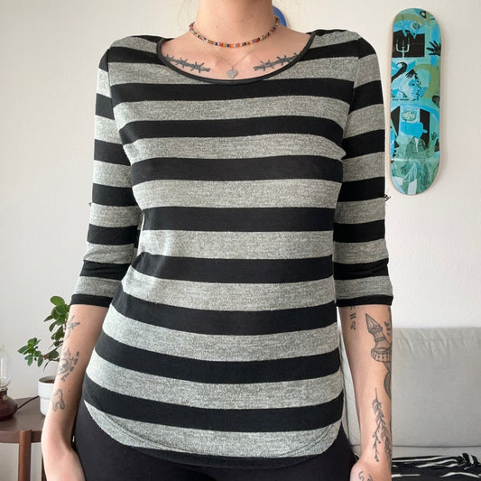 Black and Gray striped Longsleeve | Bern