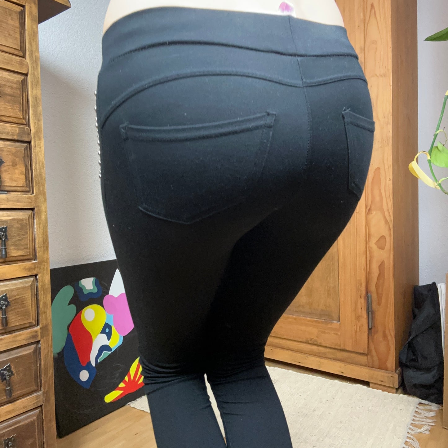 Y2K Black Leggings with cute sparkling details | Bern