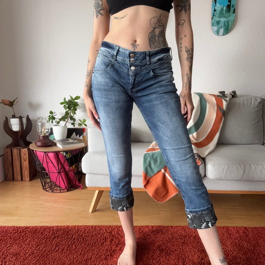 Blue jeans with snake pattern | Bern