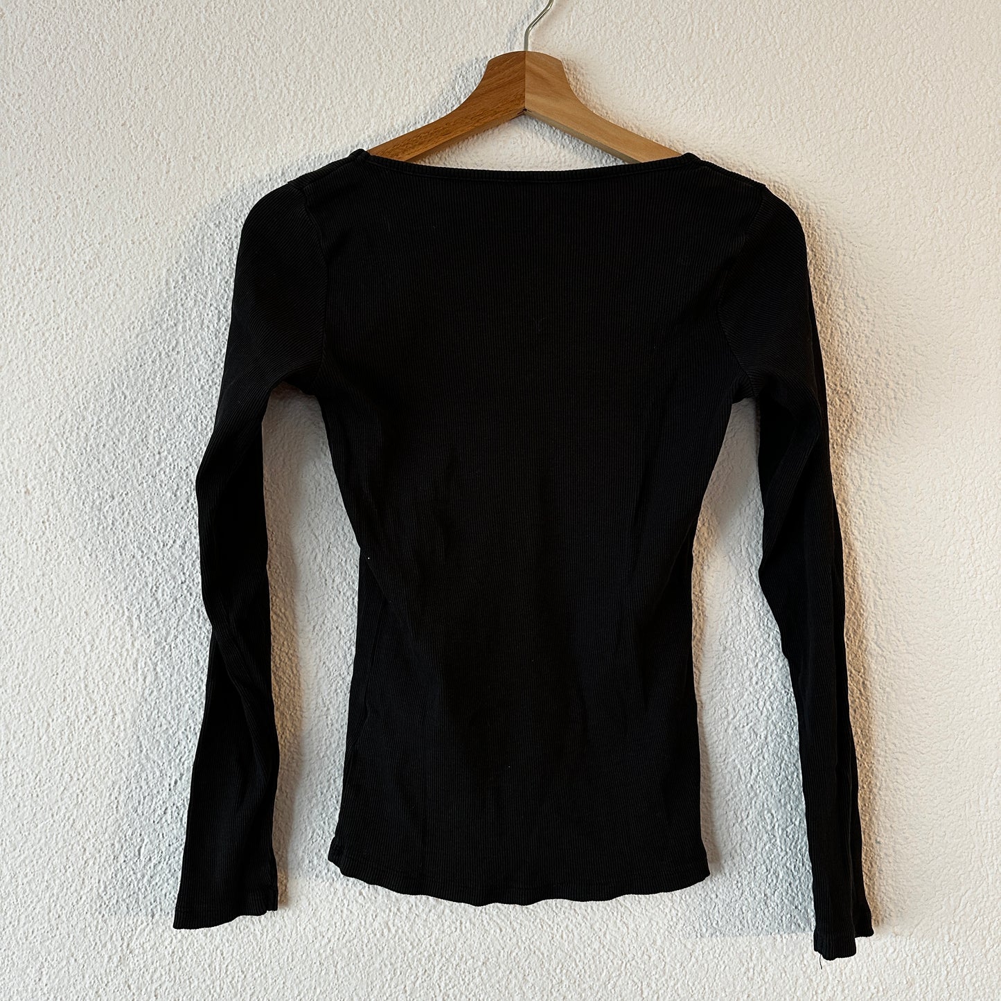 Black Longsleeve