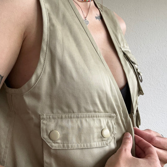 Beige Vest | Bern