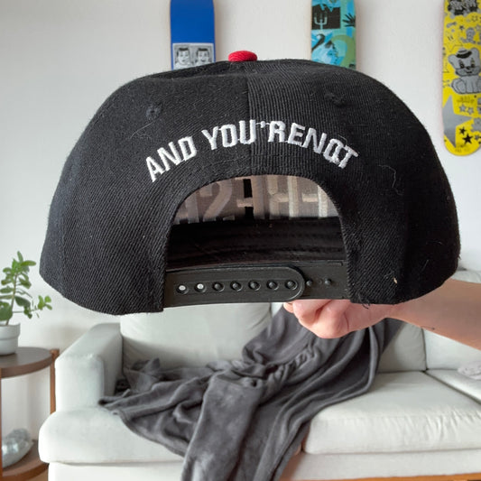 Chapeau noir et vert