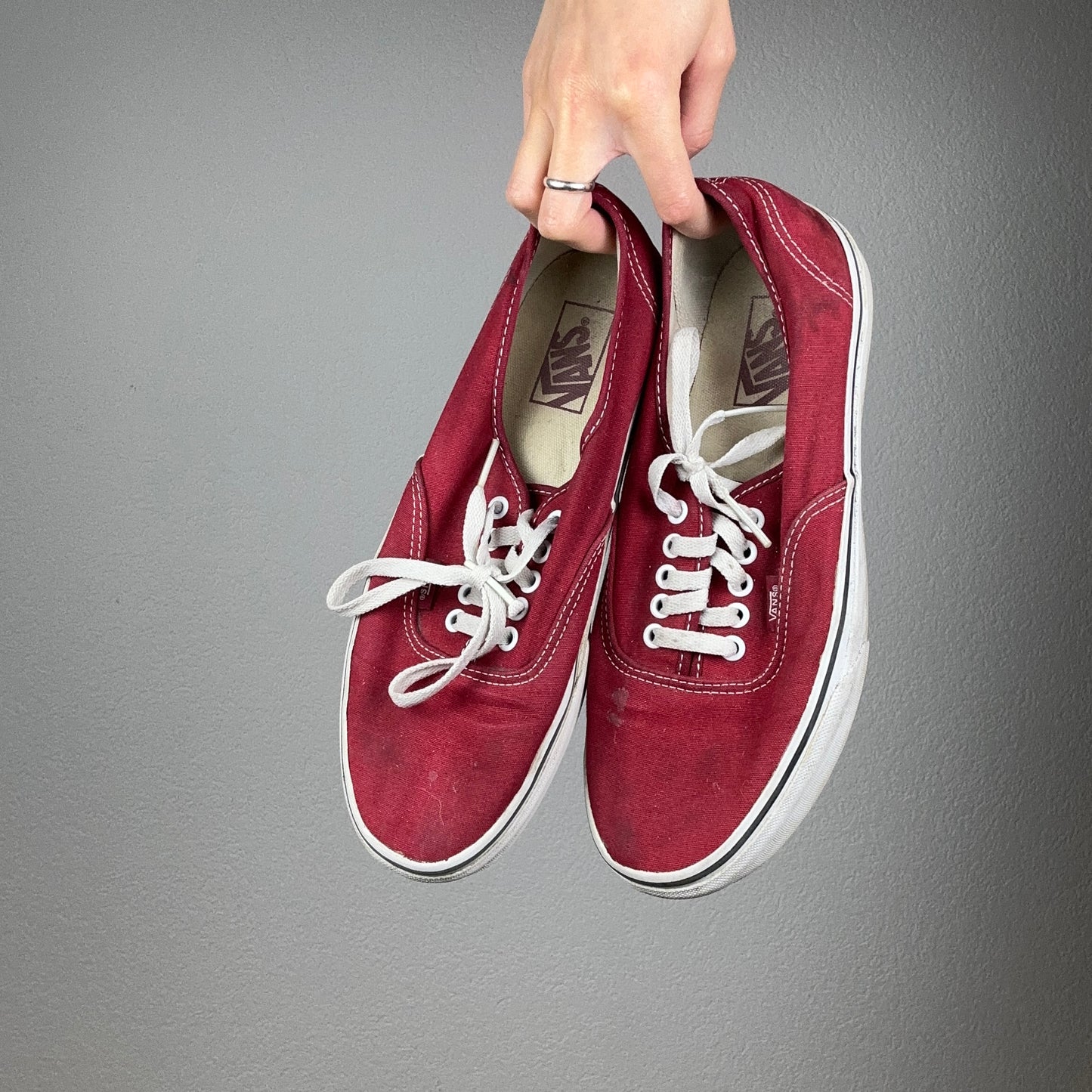 Vans rouges | Berne