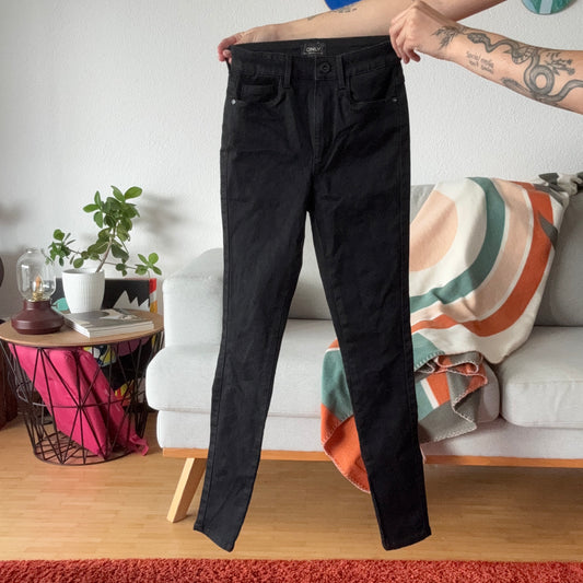 Black Jeans