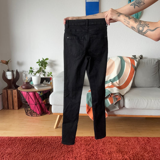 Black Jeans