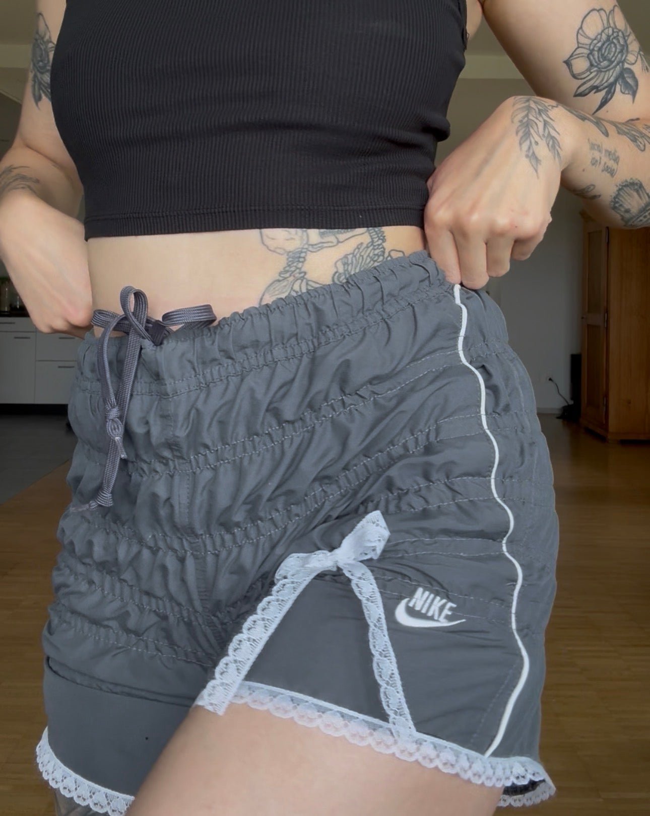 Nike Shorts mit Spitzendetails