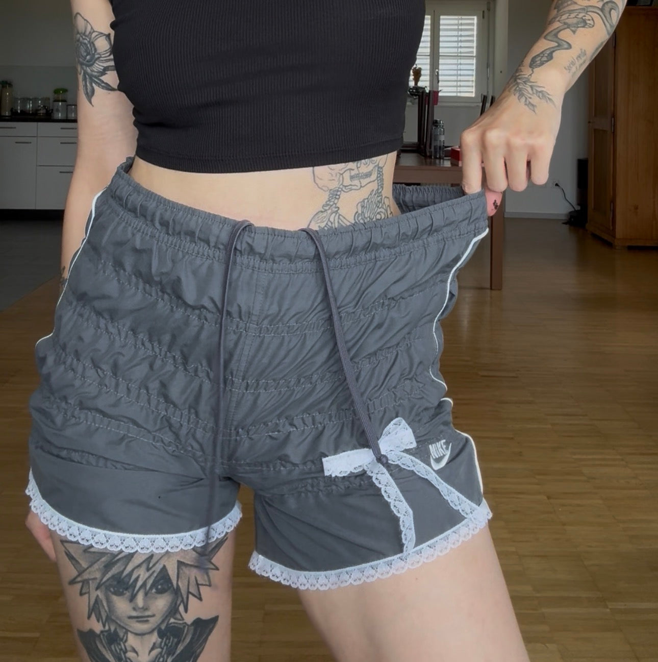 Nike Shorts mit Spitzendetails
