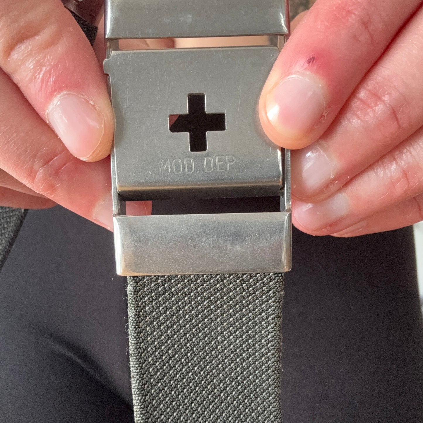Ceinture grise