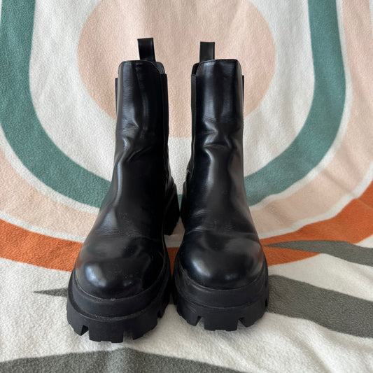 Black Boots