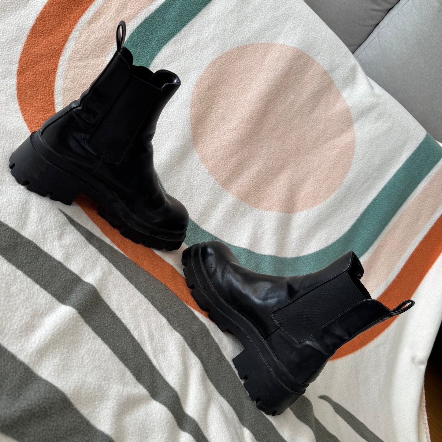 Black Boots