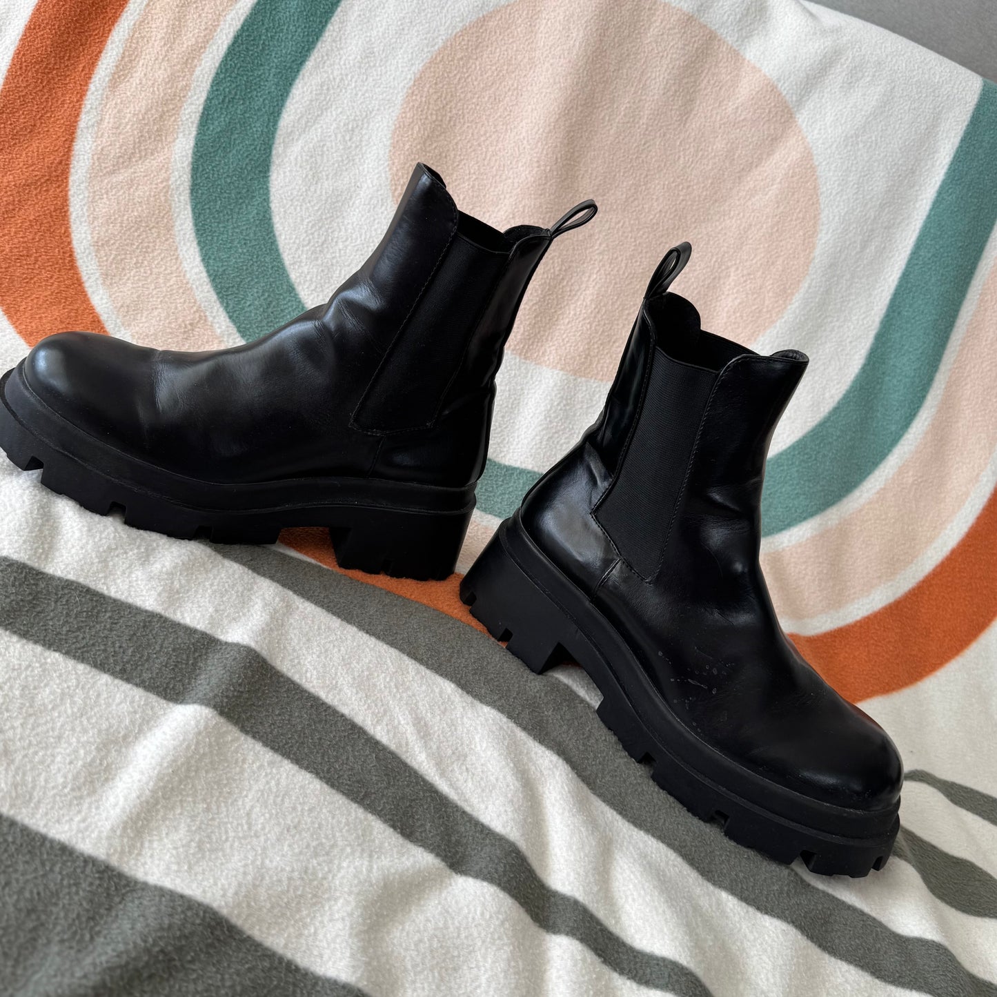 Black Boots