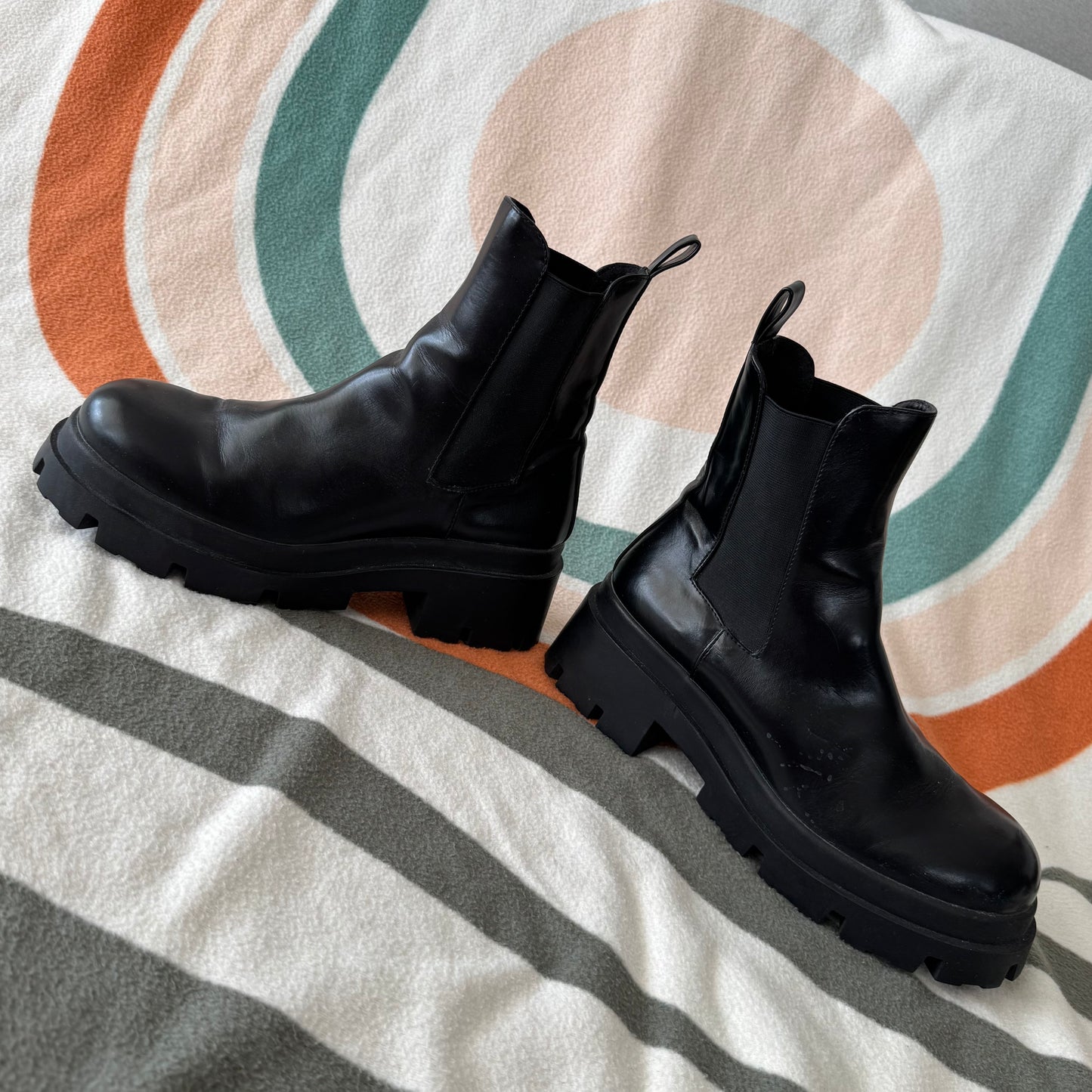 Black Boots