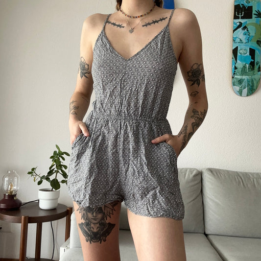 Black and White Overall | Bern