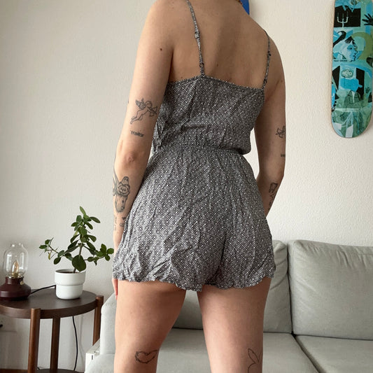 Black and White Overall | Bern