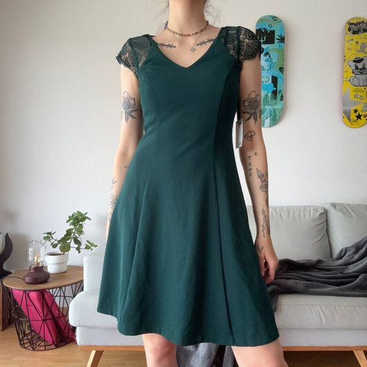 Green Dress | Bern