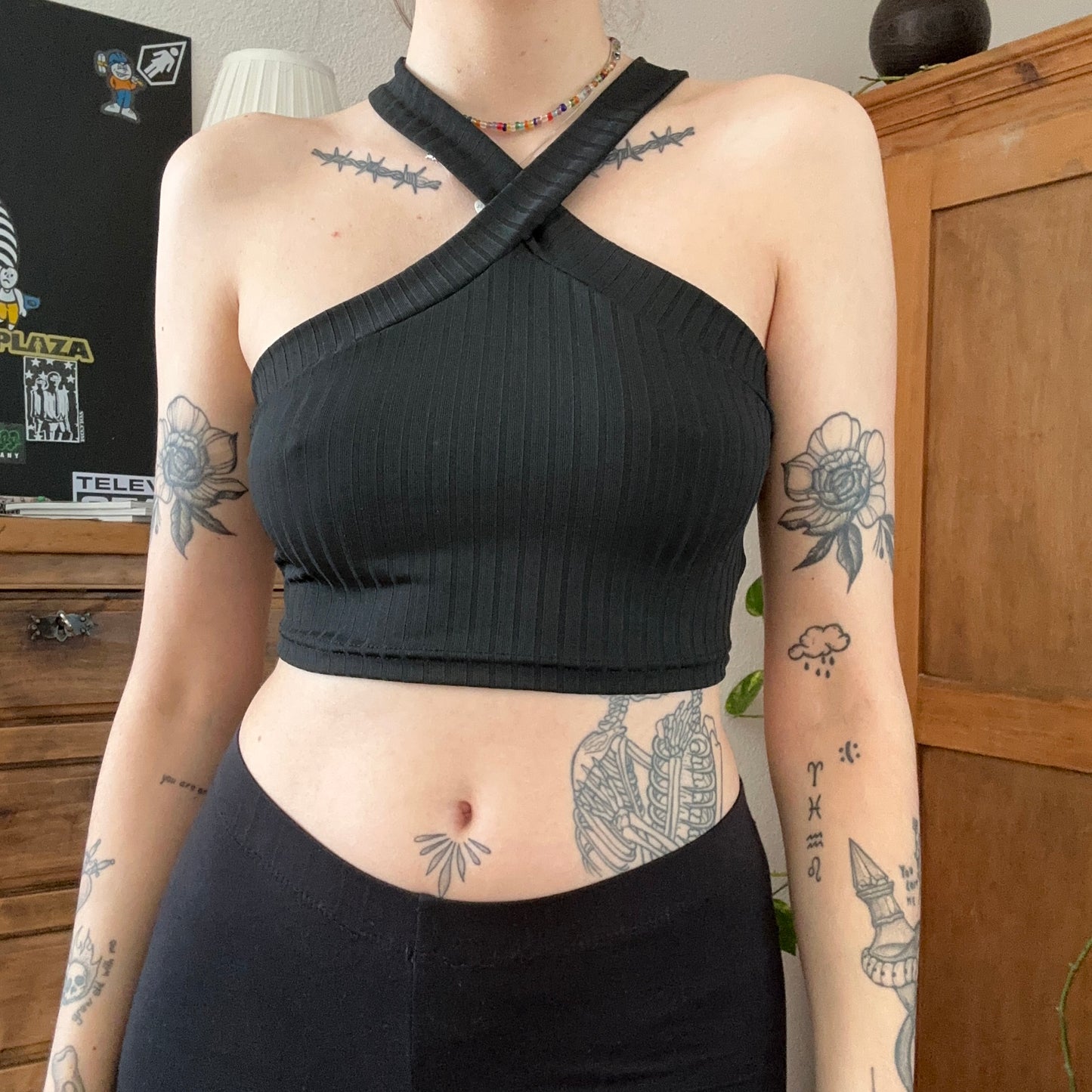 Black cropped top  | Neuenegg