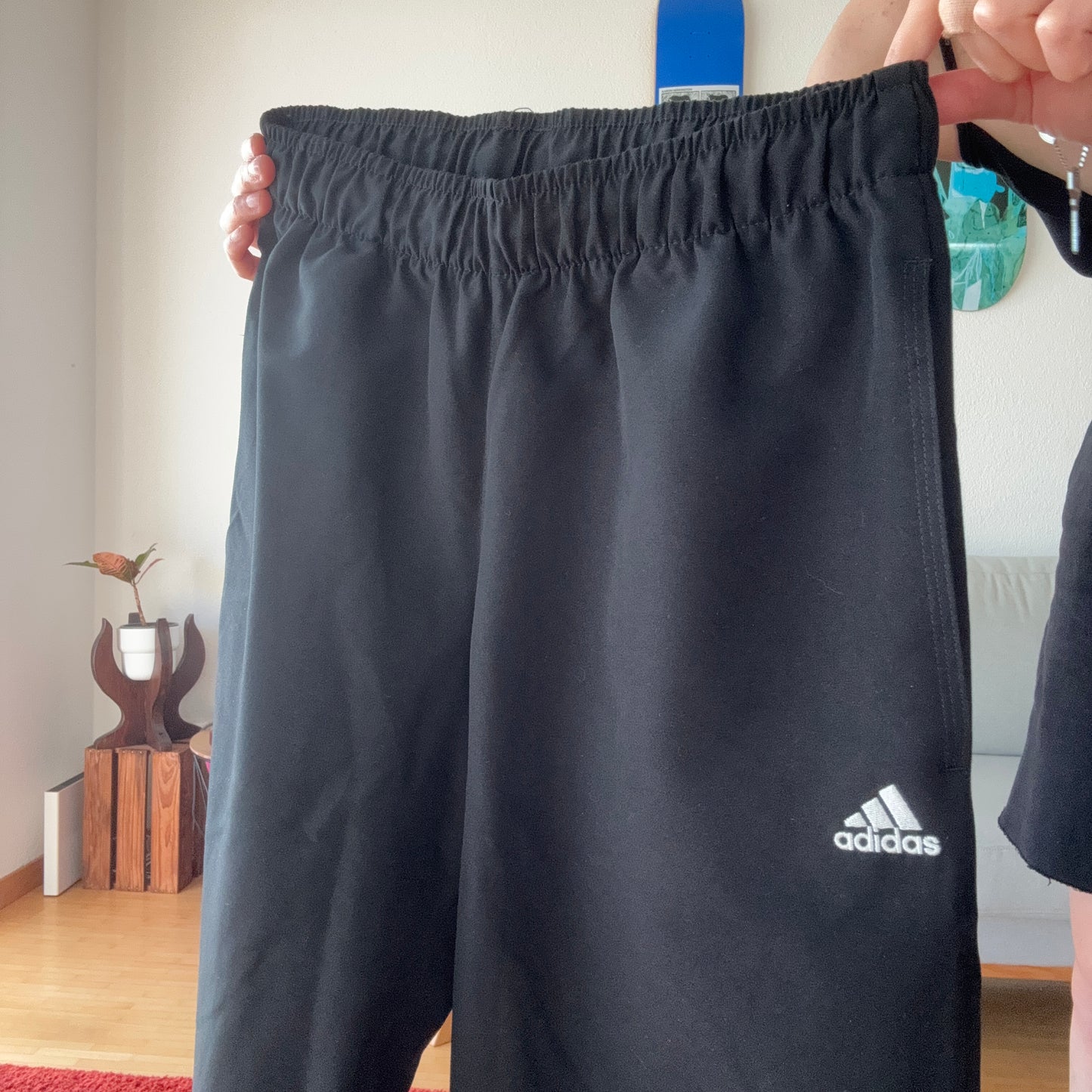 Schwarze Adidas Jogginghose