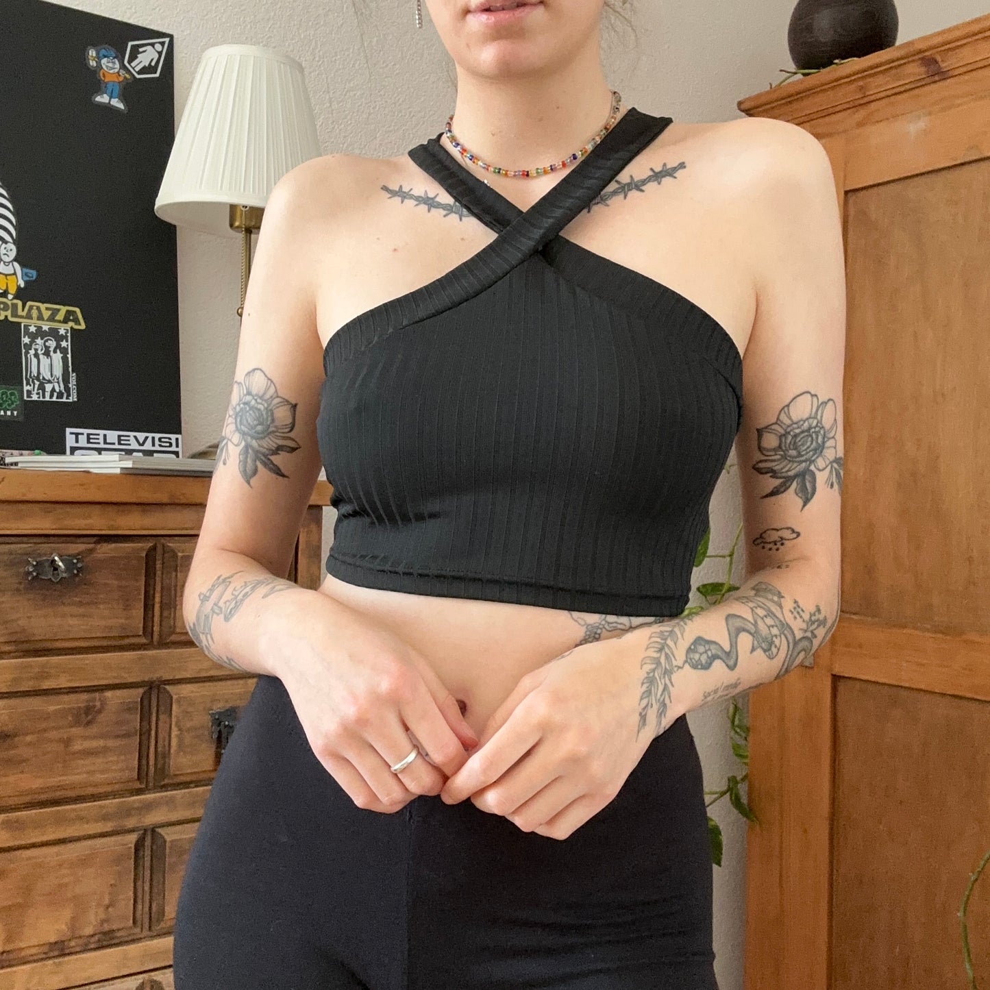 Black cropped top  | Neuenegg