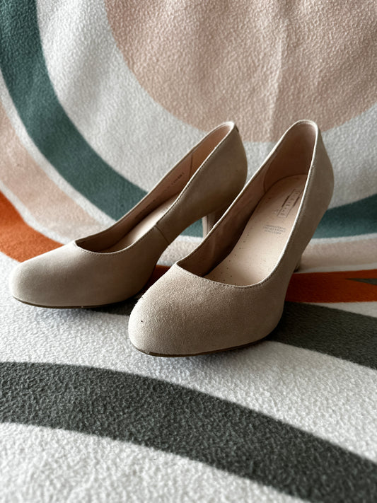 Beige High Heels | Bern