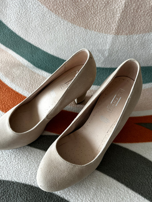 Beige High Heels | Bern