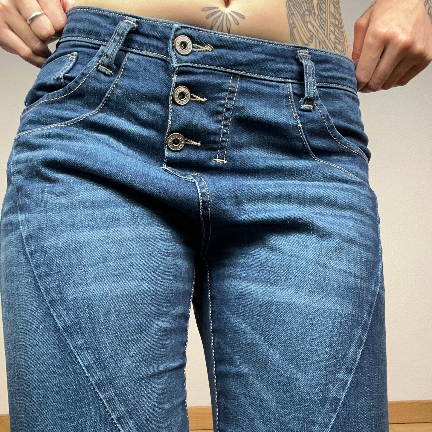 Blaue Jeans von Please