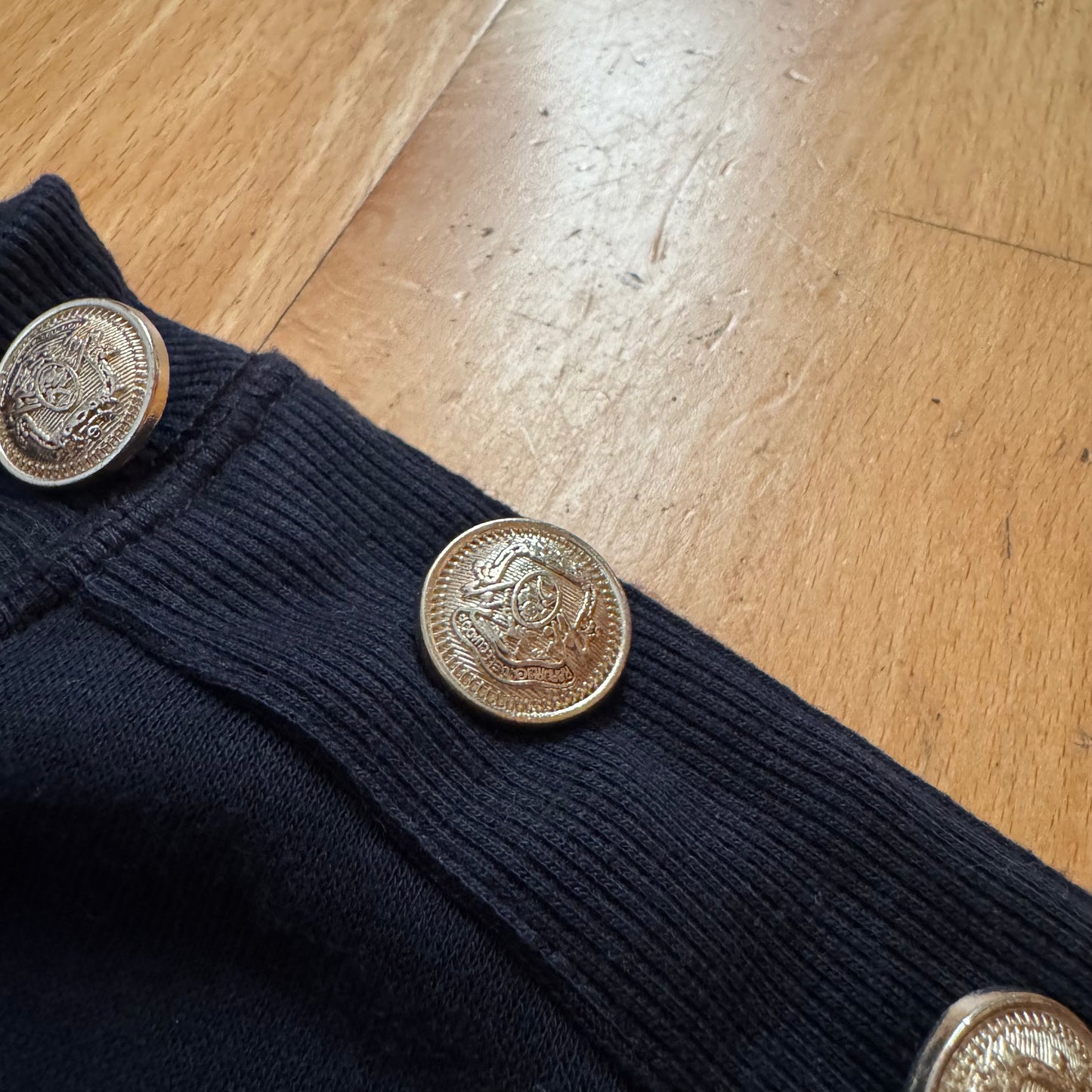 Pull bleu
