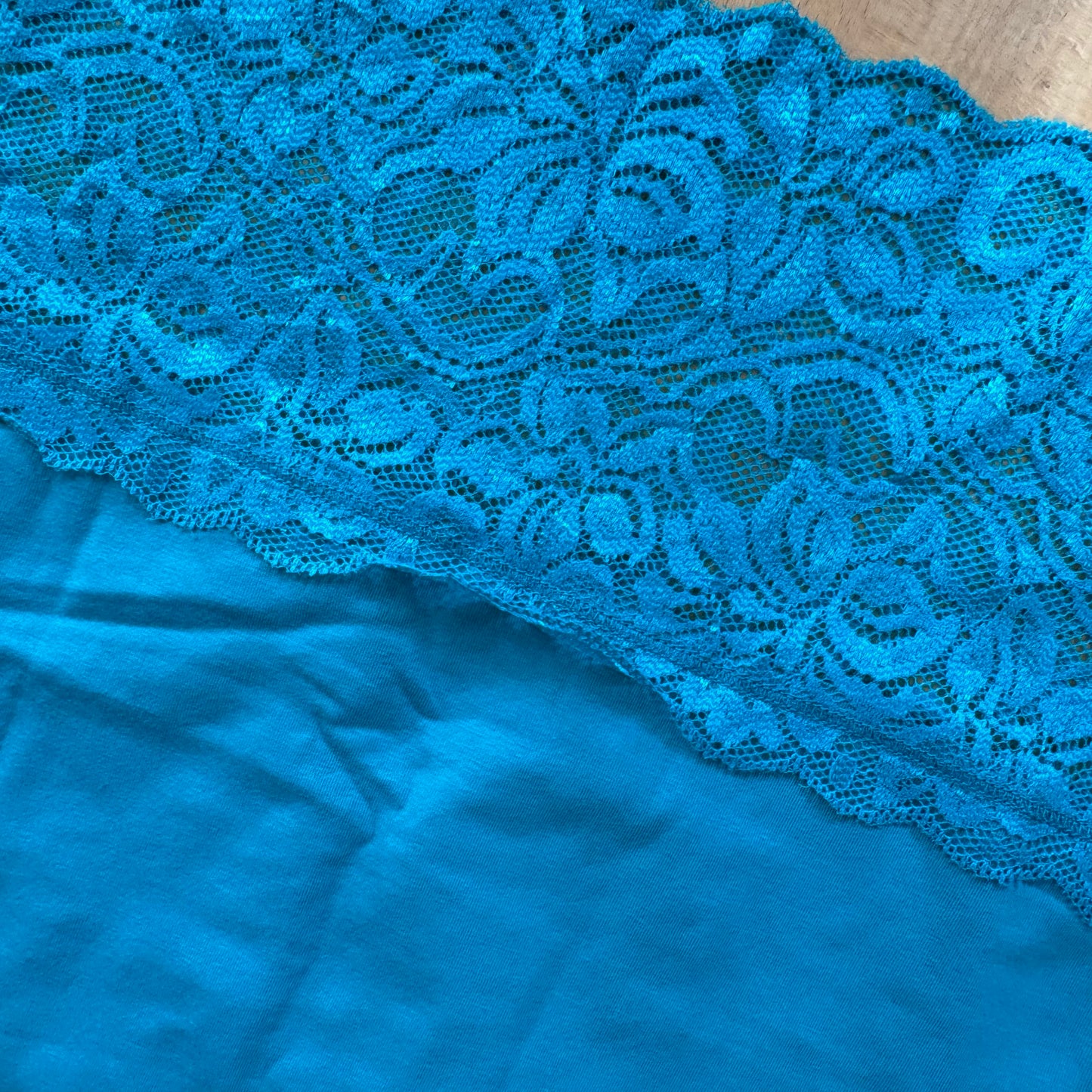 Turquoise Top with Lace Details | Bern