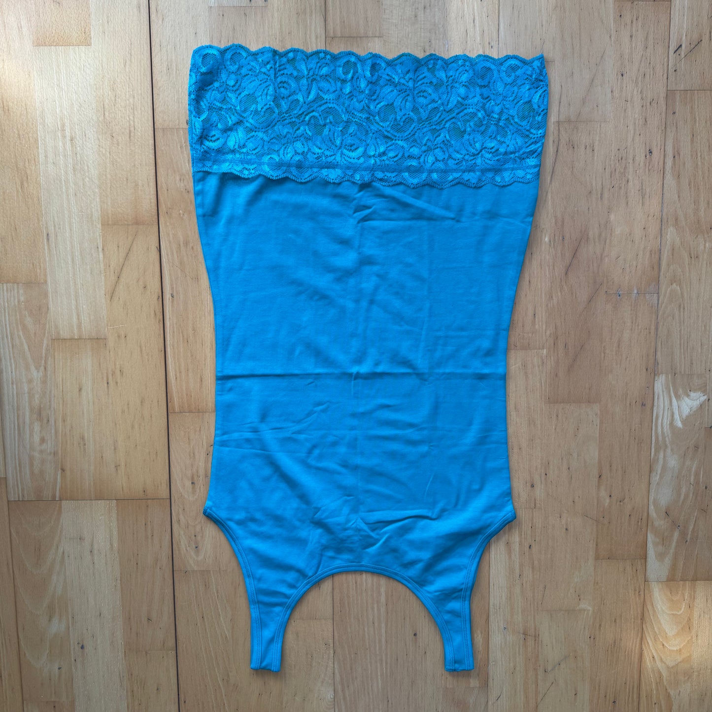 Turquoise Top with Lace Details | Bern