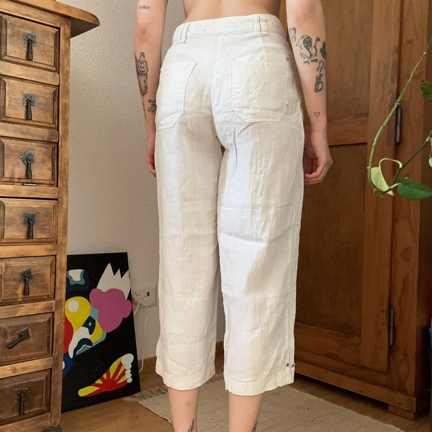 Second Chance | Offwhite Capri Pants | Bern