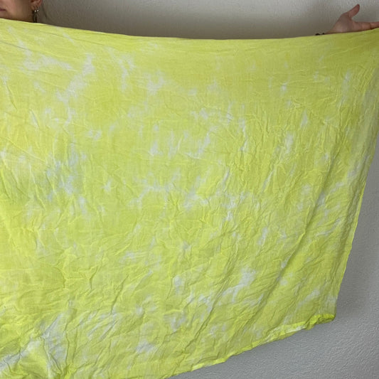 Yellow and white Scarf