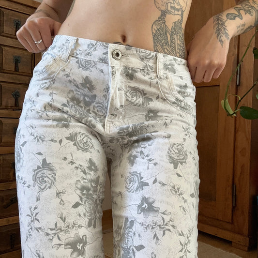 White Capri Jeans