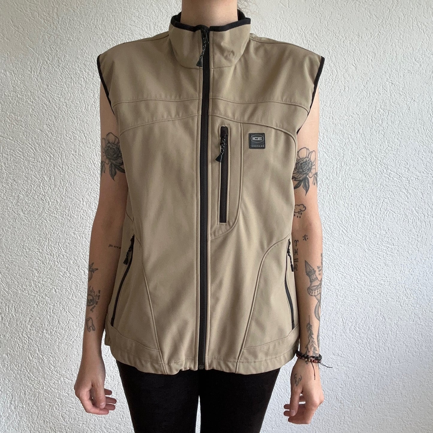 Beige Vest | Bern