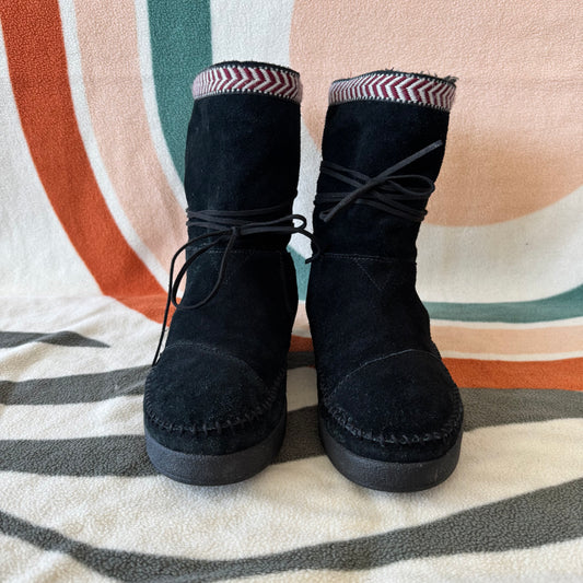 Black Boots | Bern