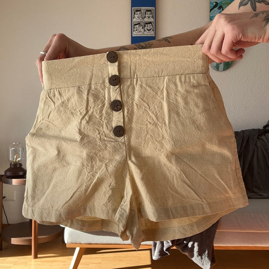 Beige Shorts | Bern