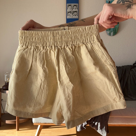Beige Shorts | Bern