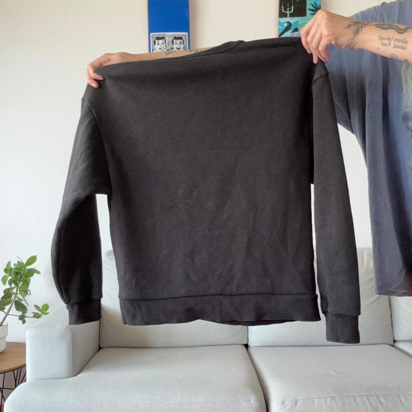 Schwarzer PUMA-Pullover