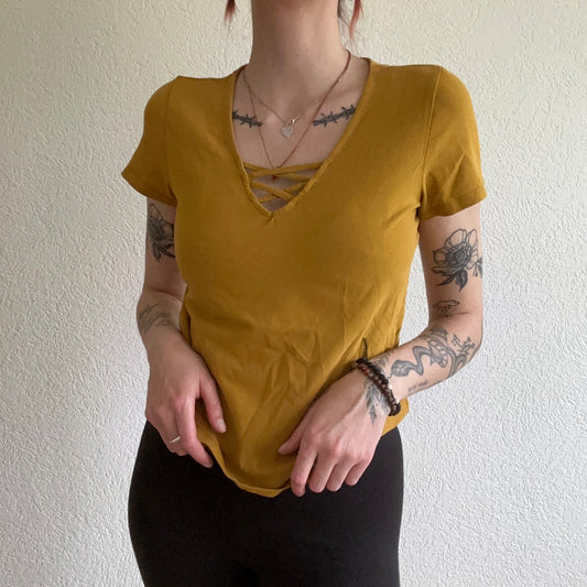 Yellow Shirt | Bern