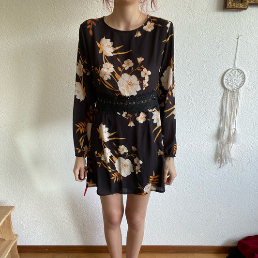 Black Dress with yellow flowerprint | Bern