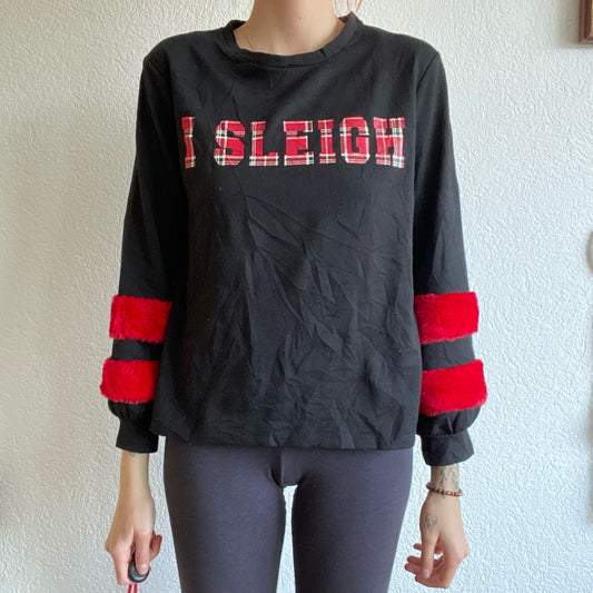 Y2K Black Sweater with red cute details | Bern