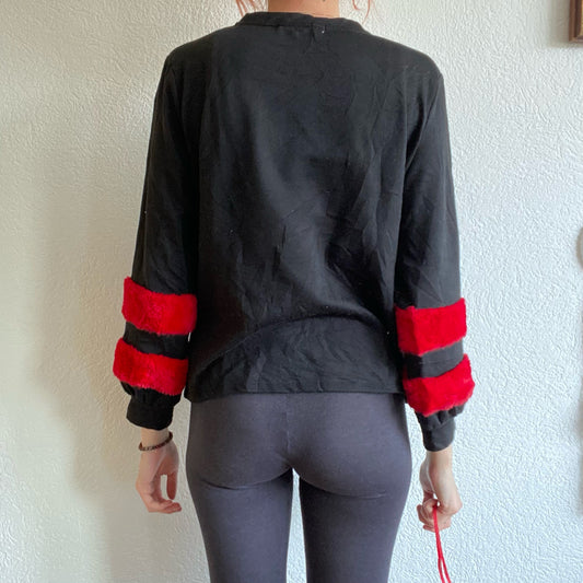 Y2K Black Sweater with red cute details | Bern