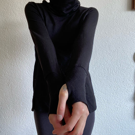 Black Longsleeve | Bern