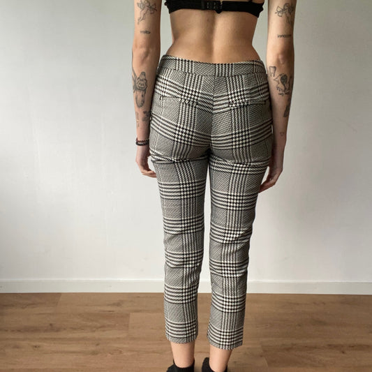 Black and white Pants | Bern