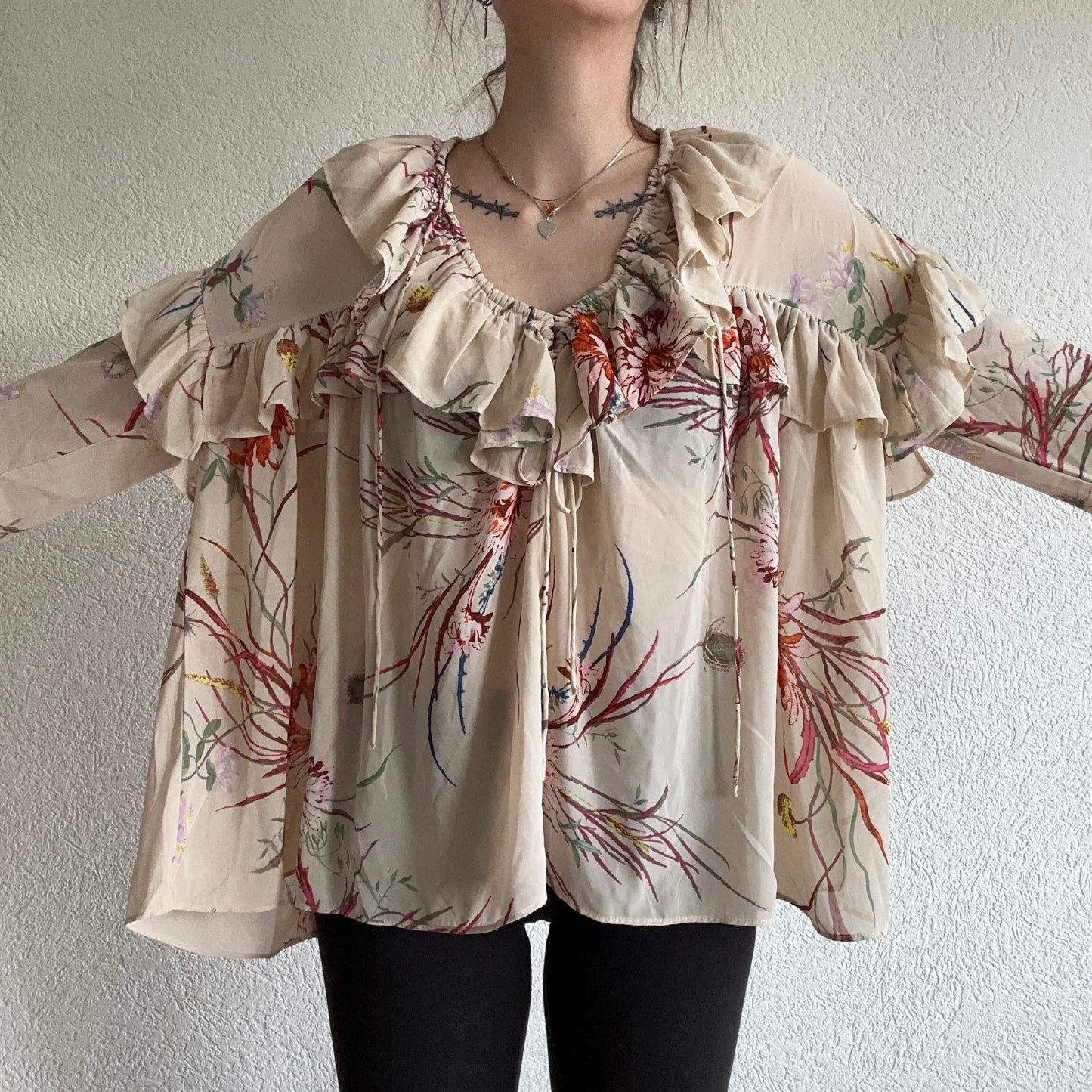 Beige Bluse